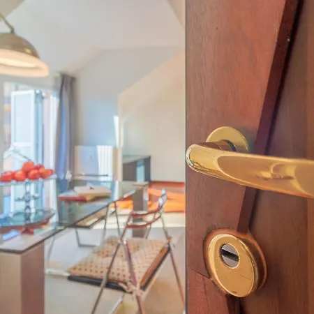 Attic By Portofinohomes Apartment